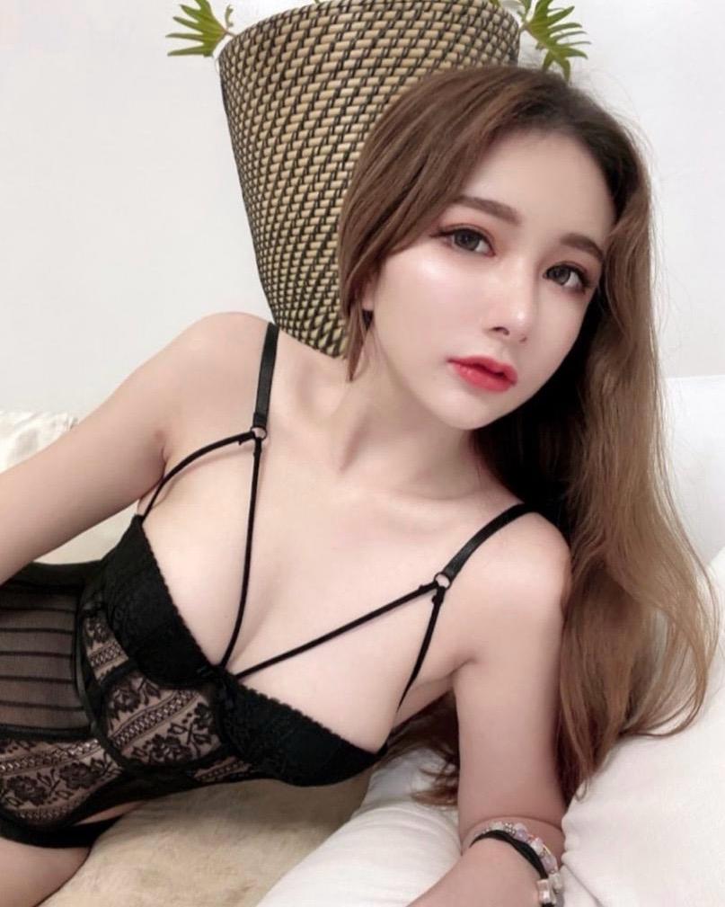 Lusy is a 21-year-old Kuala Lumpur Massage Girl from Mongolia. Specializing in Nuru Massage, B2B Massage & Erotic Massage. Incall & outcall in Bukit Bintang, KLCC & Chinatown.
